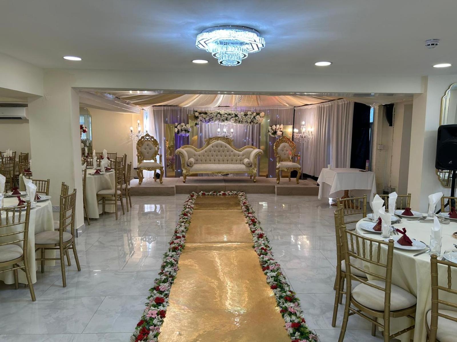 Zaheer'S Hotel Baldock Εξωτερικό φωτογραφία